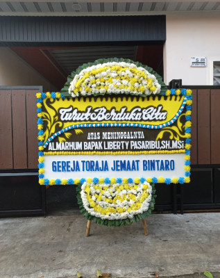 Papan Bunga Duka di Sigi Biromaru